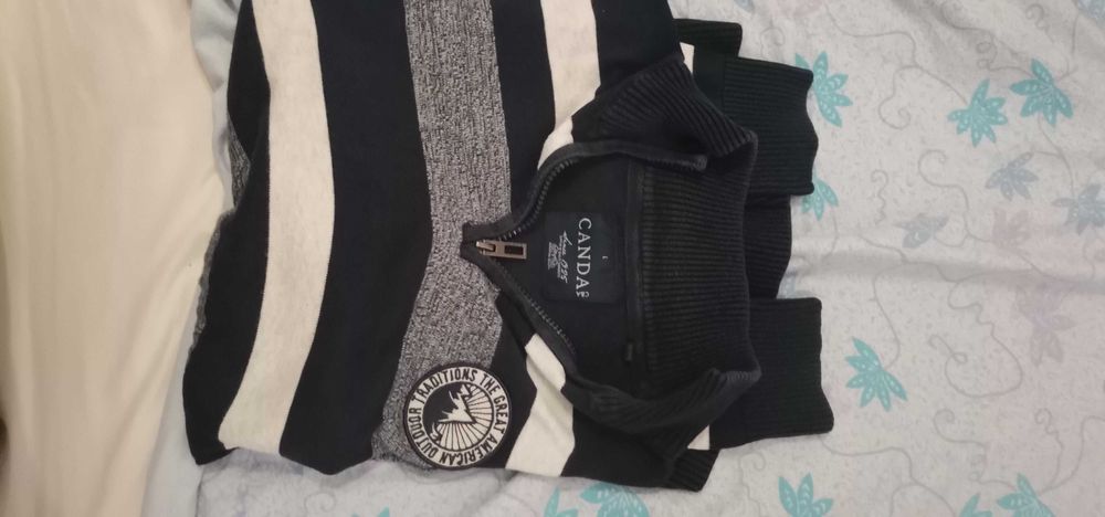 Blazer e camisas em muito bom estado de Marca