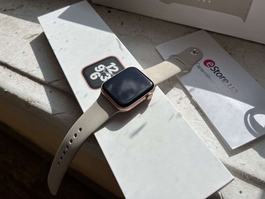 Apple Watch se 44mm gold