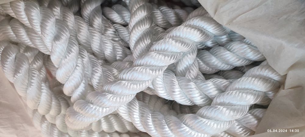 Канат капроновый 39мм.