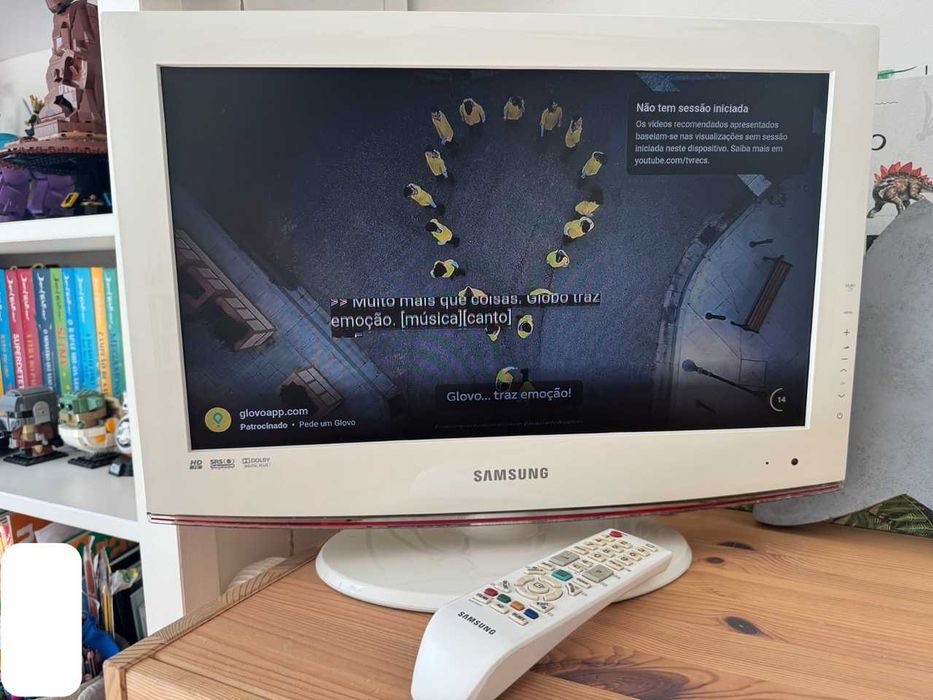 Televisão Samsung LCD de 19 polegadas, branca