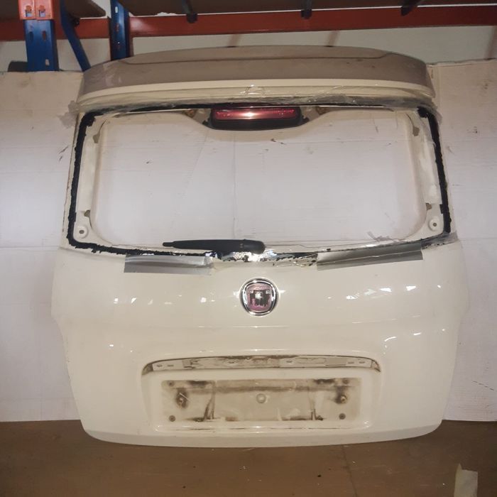 Tampa da Mala Fiat 500