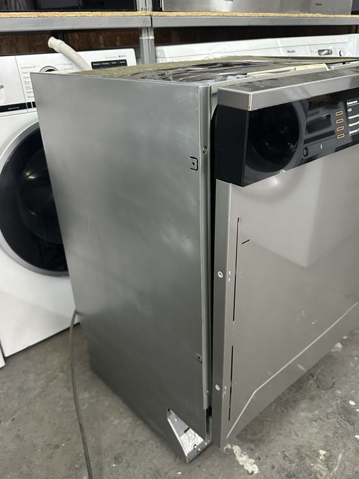 Посудомийна машина Miele G6990 SCi