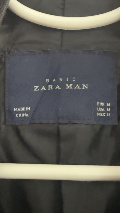 Blusão Zara Man Preto Acolchoado – Tamanho M – Excelente Estado