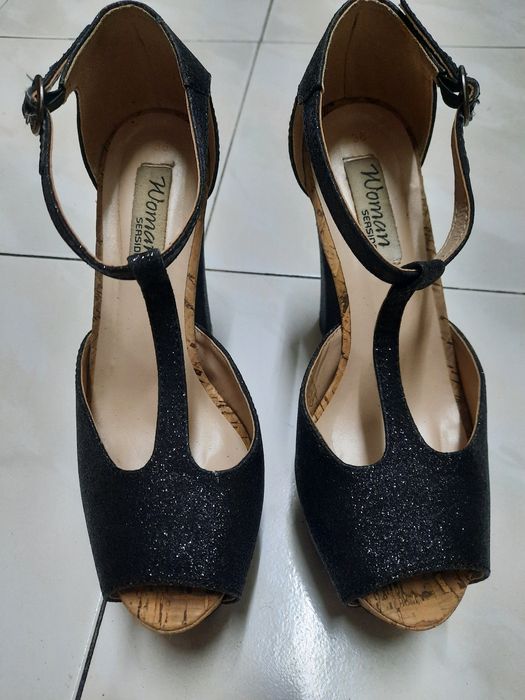 Sandálias salto alto