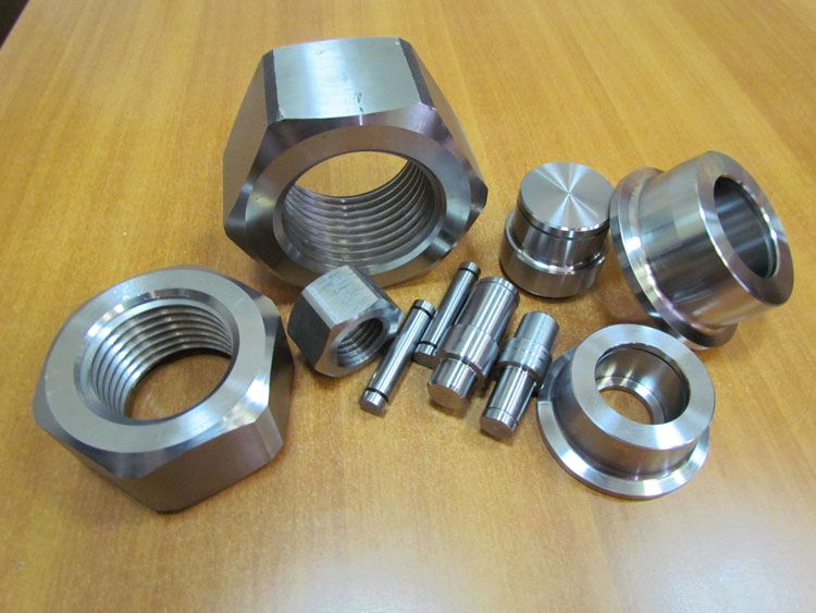 Токарно-фрезерні роботи на верстатах з ЧПУ на замовлення CNC