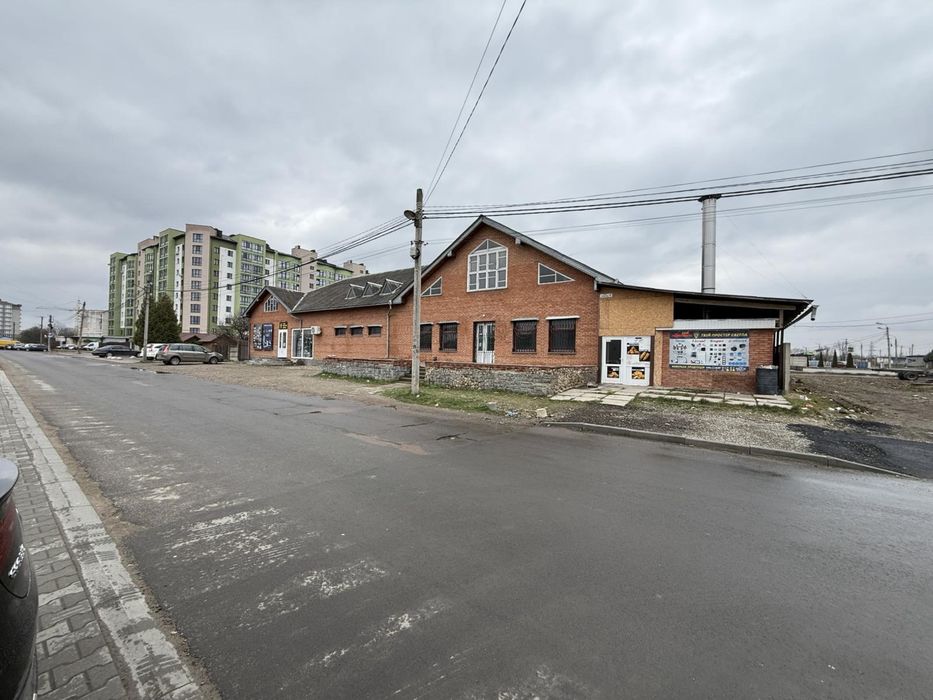 Продаж комерційного приміщення біля автостанції м. Калуш