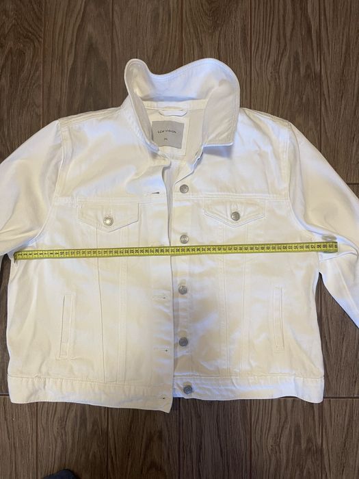 Продам нову джинсову куртку