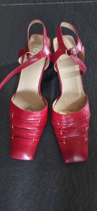 Skórzane buty w idealnym stanie