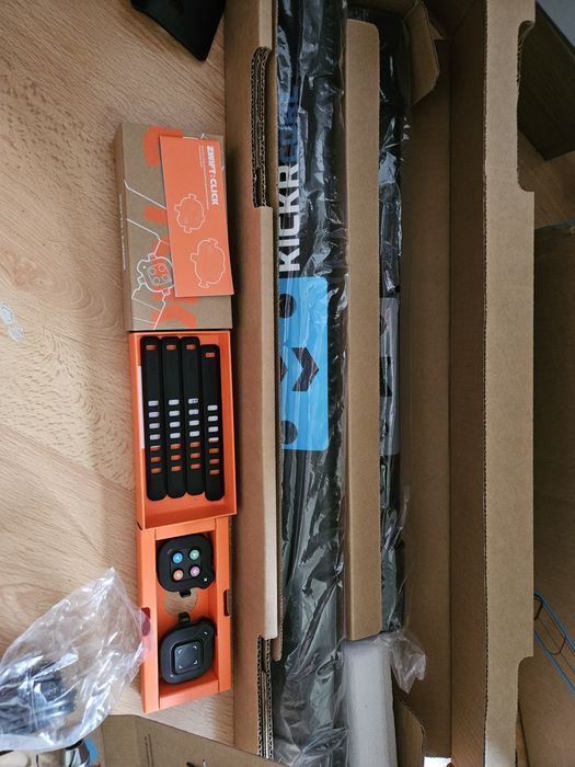 Trenażer Wahoo Kickr Core 2 (Zwift cog & click)