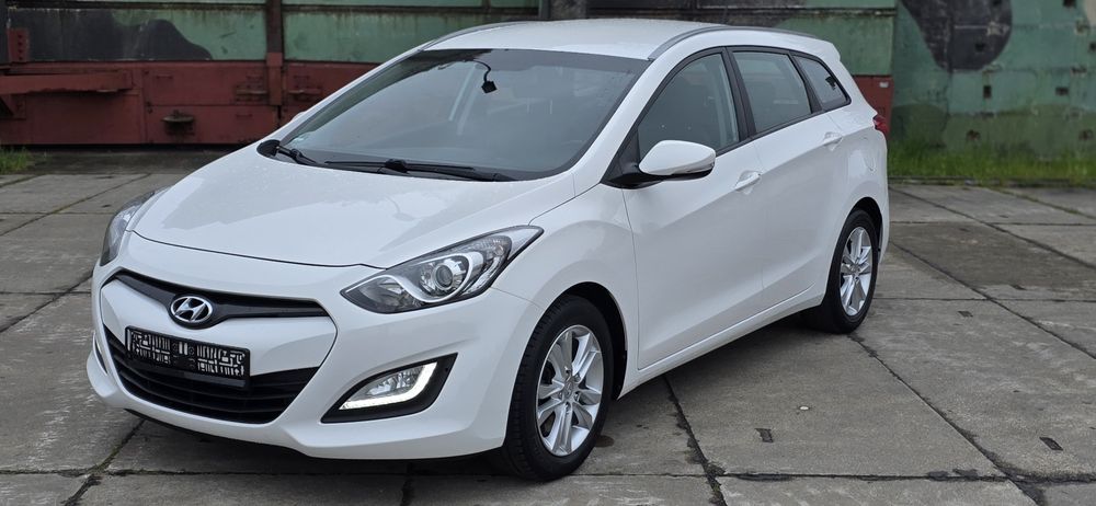 Hyundai i30 i30cw 1.6 CRDi