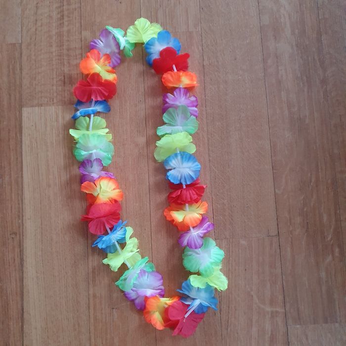 Wianek hawajski na szyję