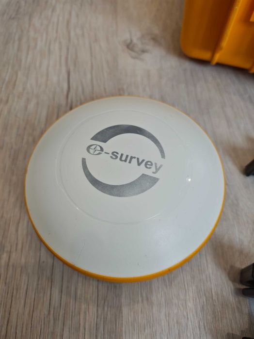 Odbiornik GNSS - GPS e-Survey e300 PRO