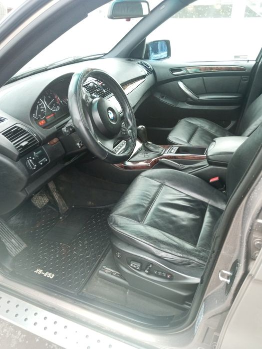 Продам БМВ Х5 е53 рест