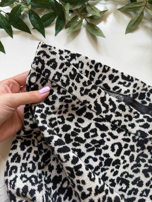 Wełniana spódnica mini w panterkę 50% wool