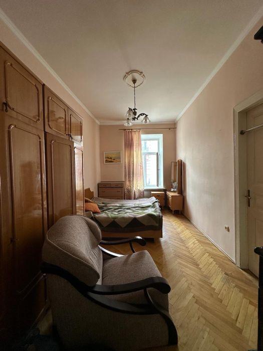 Продаж 2-х кімн.квартири вул.Шараневича