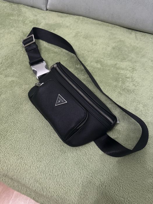 Бананка сумка GUESS