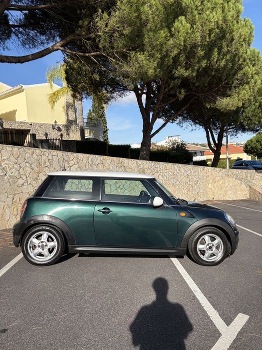 Mini Cooper bom estado