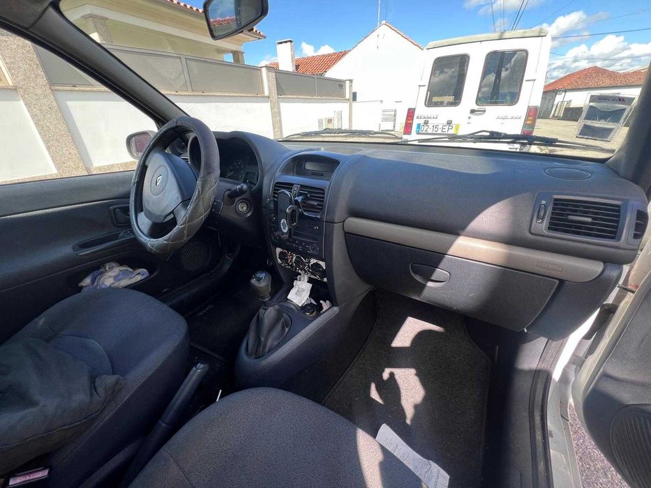 Renault Clio 1.5 dCi Comercial (2005)