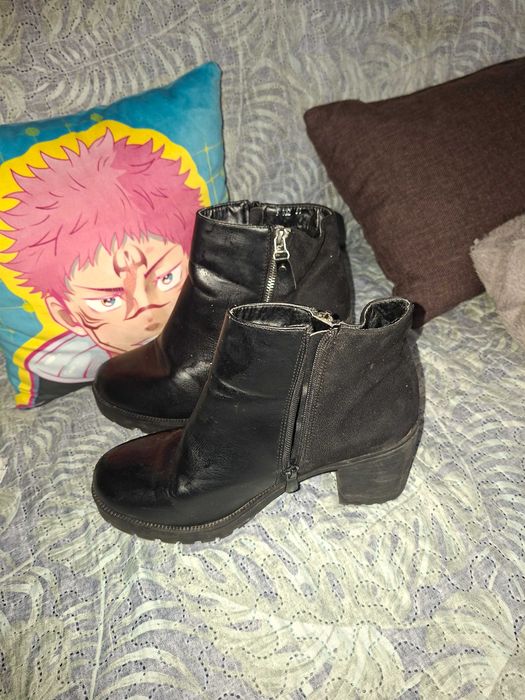 Buty na obcasie