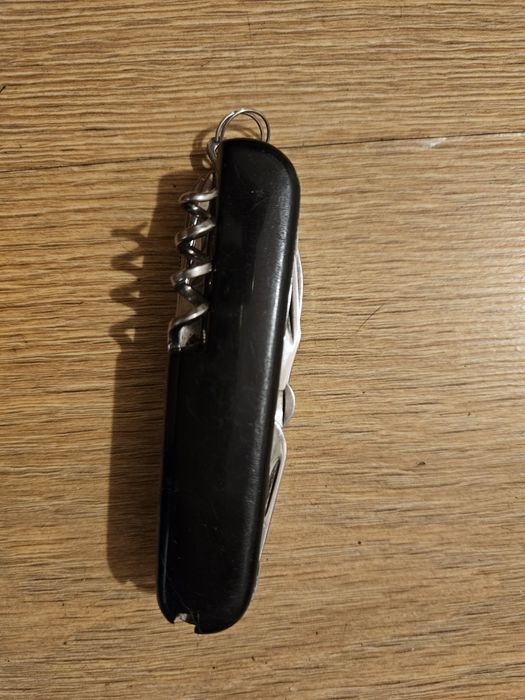 Scyzoryk czarny lekki