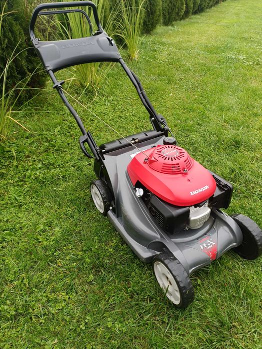 Sprzedam kosiarkę spalinową Honda HRX 426