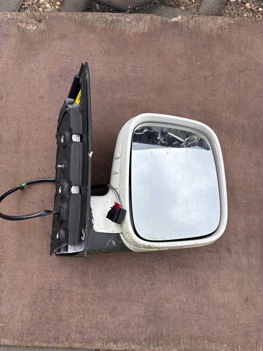 VW Caddy lusterko prawe 5 pin LB9A