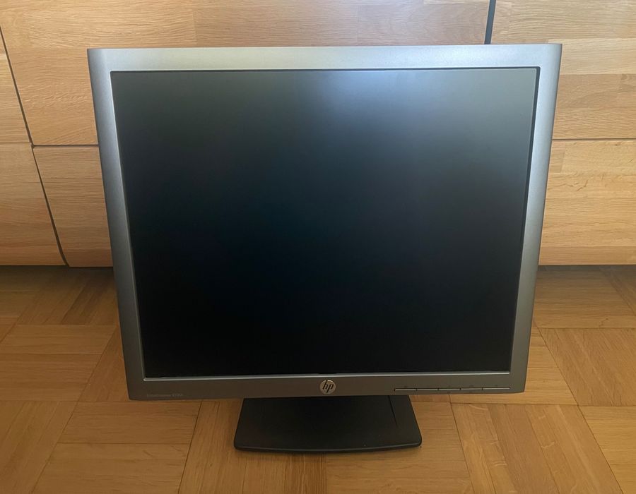 Monitor HP E190i IPS stan bdb