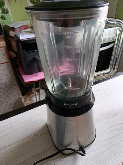Блендер стационарный.