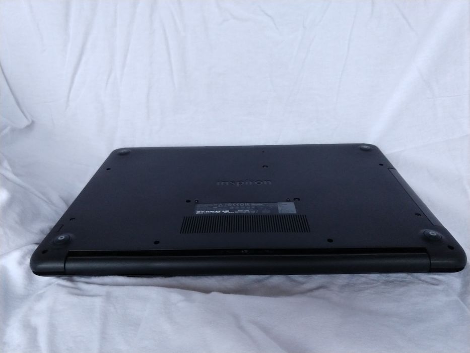 DELL INSPIRON 5767 17,3" / i7-7500U 2.7 - 3,5 GHz /16 GB DDR4