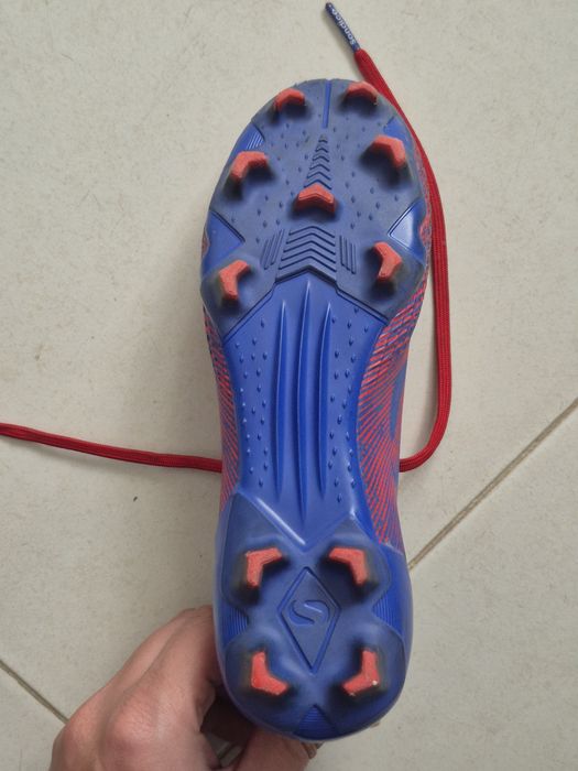 Chuteiras Homem Aranha futebol numero 33