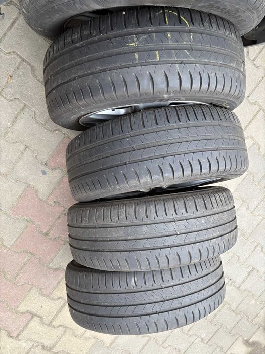 Koła VW Golf V VI Audi A3 felgi strukturalne 205/55/16 Michelin