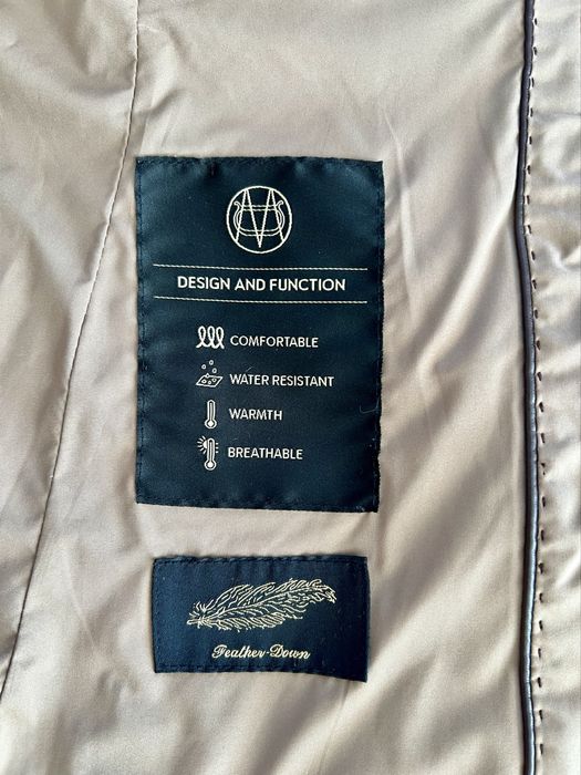 Пухова куртка Massimo Dutti з каптуром, розмір М