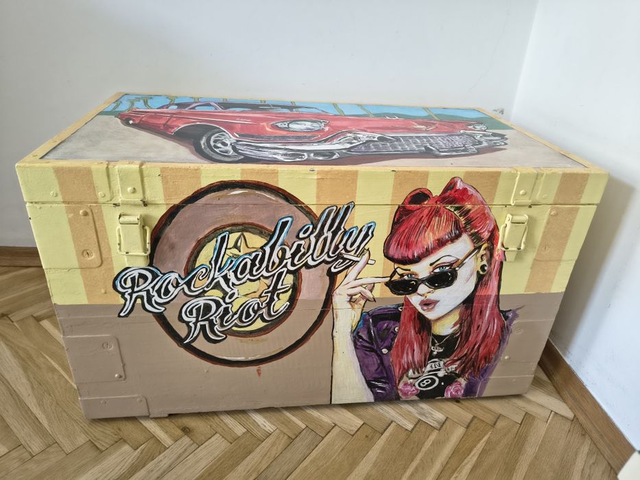 Duża drewniana skrzynia Rock & Roll
