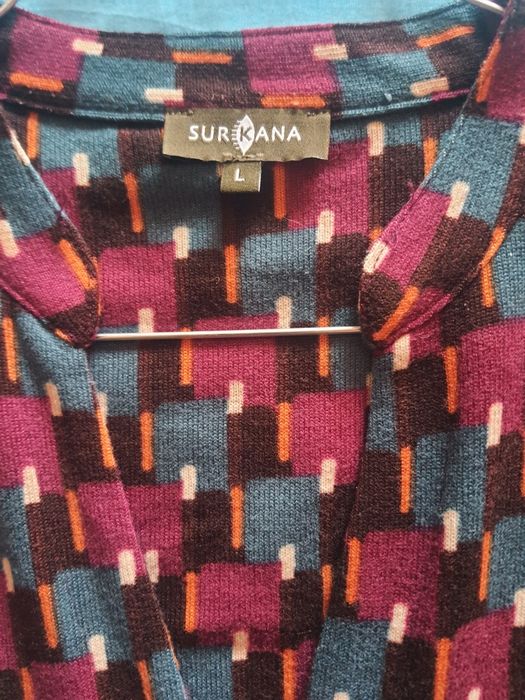 Vestido, calças e saias
