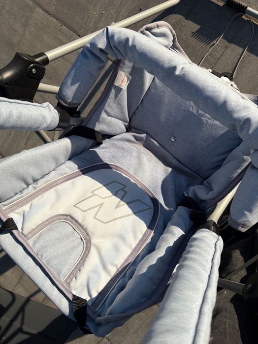 Huśtawka dziecięca na stelażu