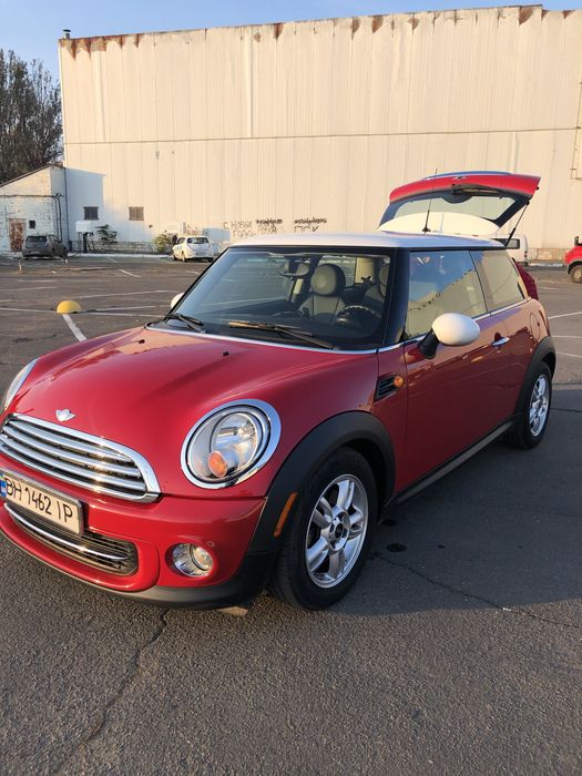 Продам свой Mini cooper 2011 в отличном состоянии