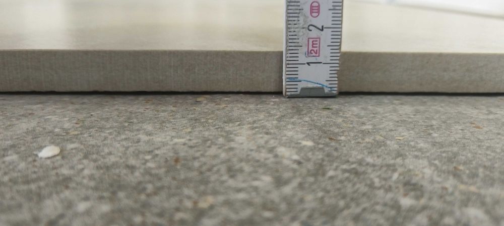 Gres podłogowy 13 mm szkliwiony mat 60x60