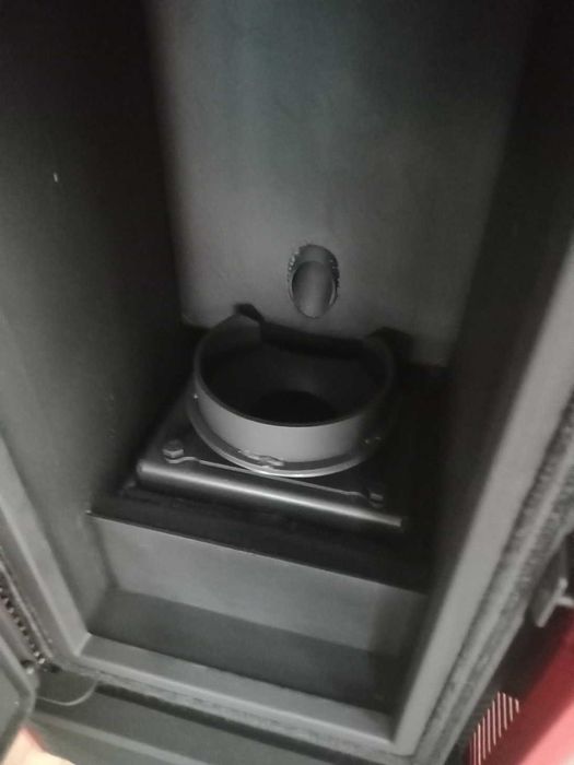 TOBY - H15, kominek na pellet z funkcją c.o. czerwony