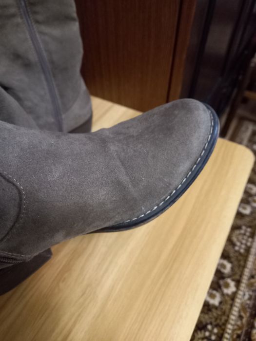 Високі чобітки,жіночі