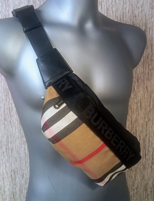 Oryginalna saszetka na pas nerka BURBERRY