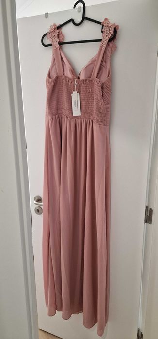 Vestido de senhora cor-de-rosa