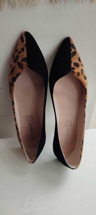 Sapatos Café Brasil novos padrão tigresa e preto