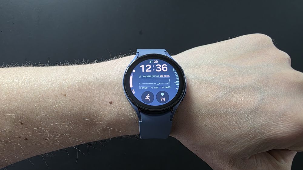 Samsung Galaxy Watch 5 44mm Sapphire (SM-R910NZBA) | Стан Супер | Все працює бездоганно