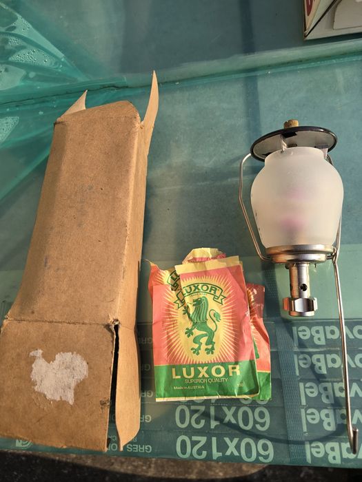 Lampa turystyczna gazowa na butlę + żarnik +gratis nowaPRL