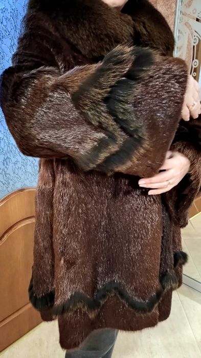 Шуба натуральна стрижена нутрія розмір S-M