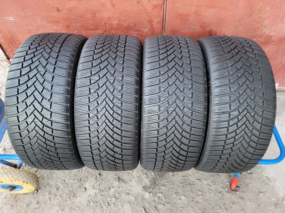 225/40/18 R18 Bridgestone Blizzak LM005 4шт ціна за 1шт шини