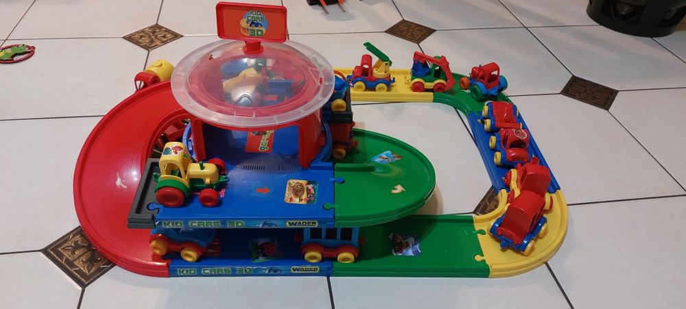 Іграшки,  трек, гараж "вадер"  "WADER"