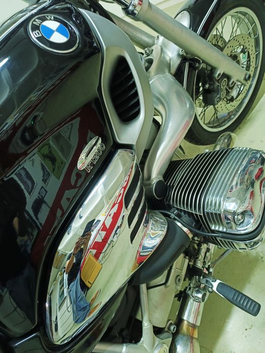 BMW R1200C James Bond