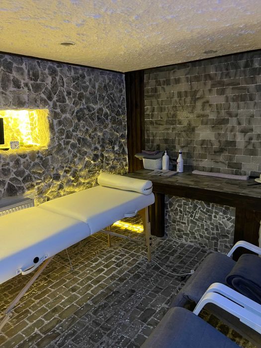 Оренда приміщення на Виставці