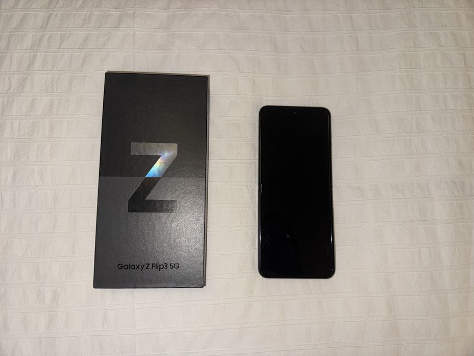 Samsung Galaxy Z Flip3 5G 256 GB – Como Novo | Com Extras